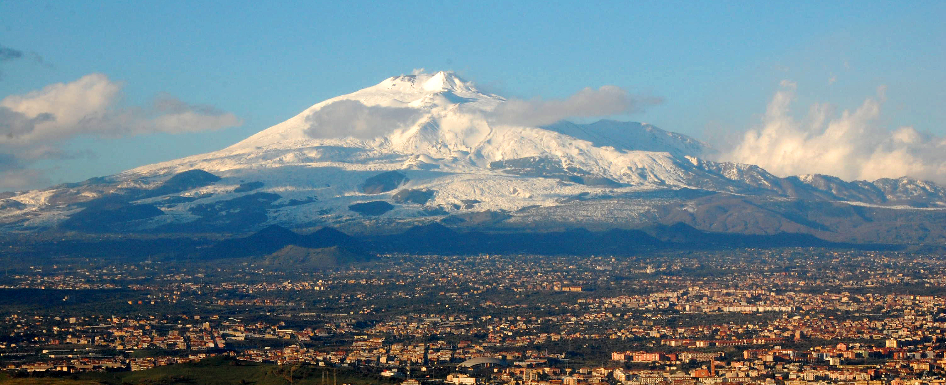 etna-visto-da-catania